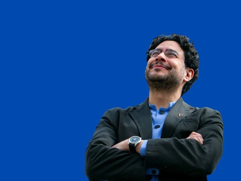 Iván Cepeda castro precandidatura presidencial 2026: Un Farol de la Izquierda en Colombia