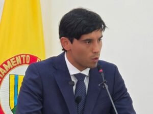 Descubre al Nuevo Concejal de Manizales: Su Perfil y el Contexto de su Nombramiento tras la Renuncia de Paula Toro