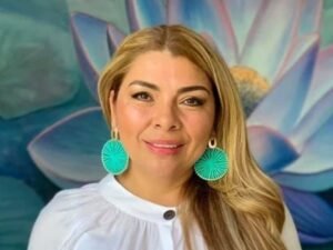 Hospitales públicos veterinarios en Colombia: La propuesta de María Irma Noreña