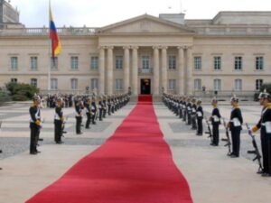 Precandidatos presidenciales Colombia 2026: Récord histórico y dispersión electoral